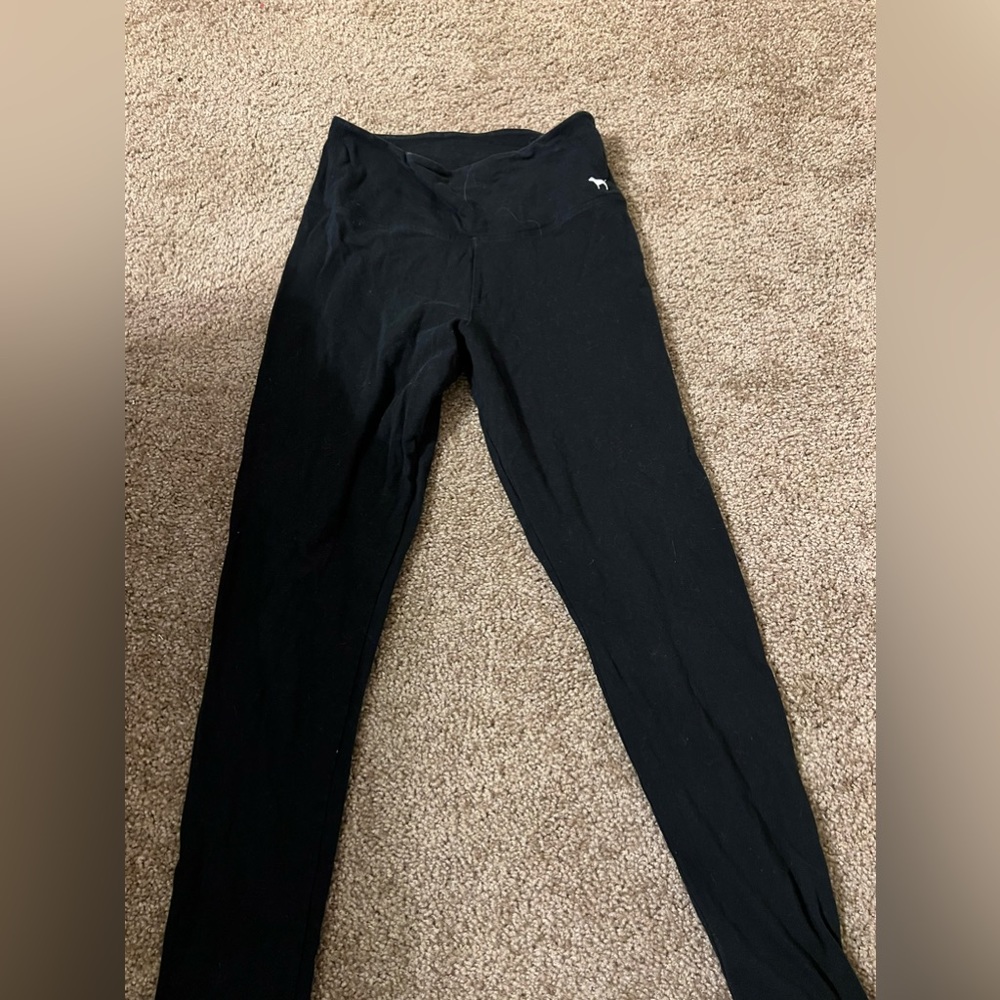 PINK yoga leggings